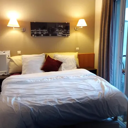 Apparthotelparisdefensearenaelyseeeiffel * Courbevoie
