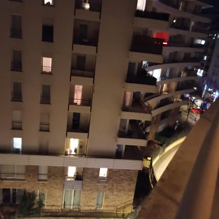 Apparthotelparisdefensearenaelyseeeiffel * Courbevoie